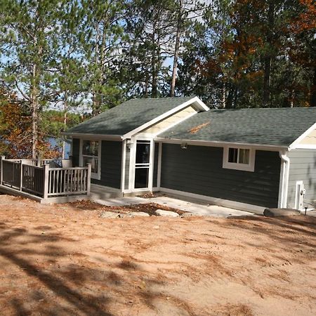 Land O'Lakes Deerwood Resort - Whippoorwill Cabin المظهر الخارجي الصورة
