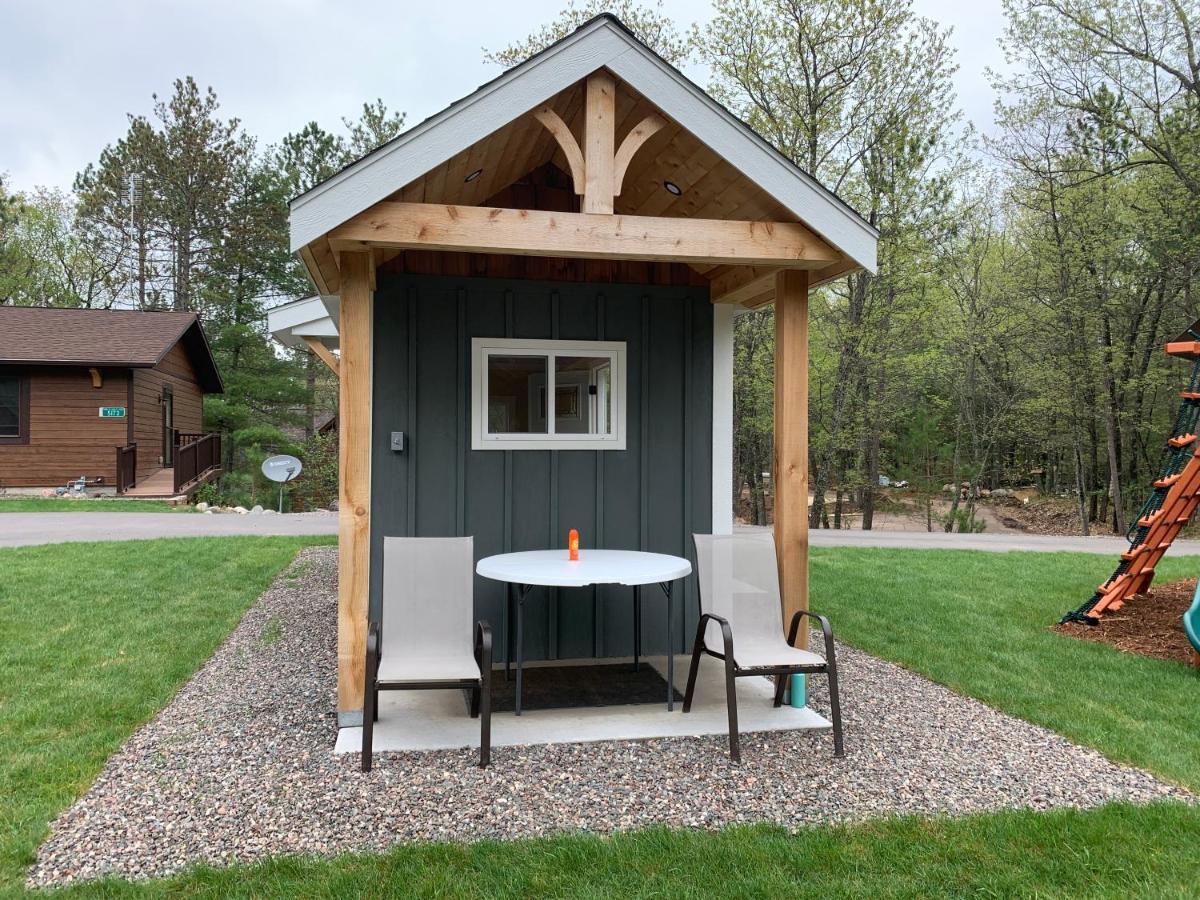 Land O'Lakes Deerwood Resort - Whippoorwill Cabin المظهر الخارجي الصورة